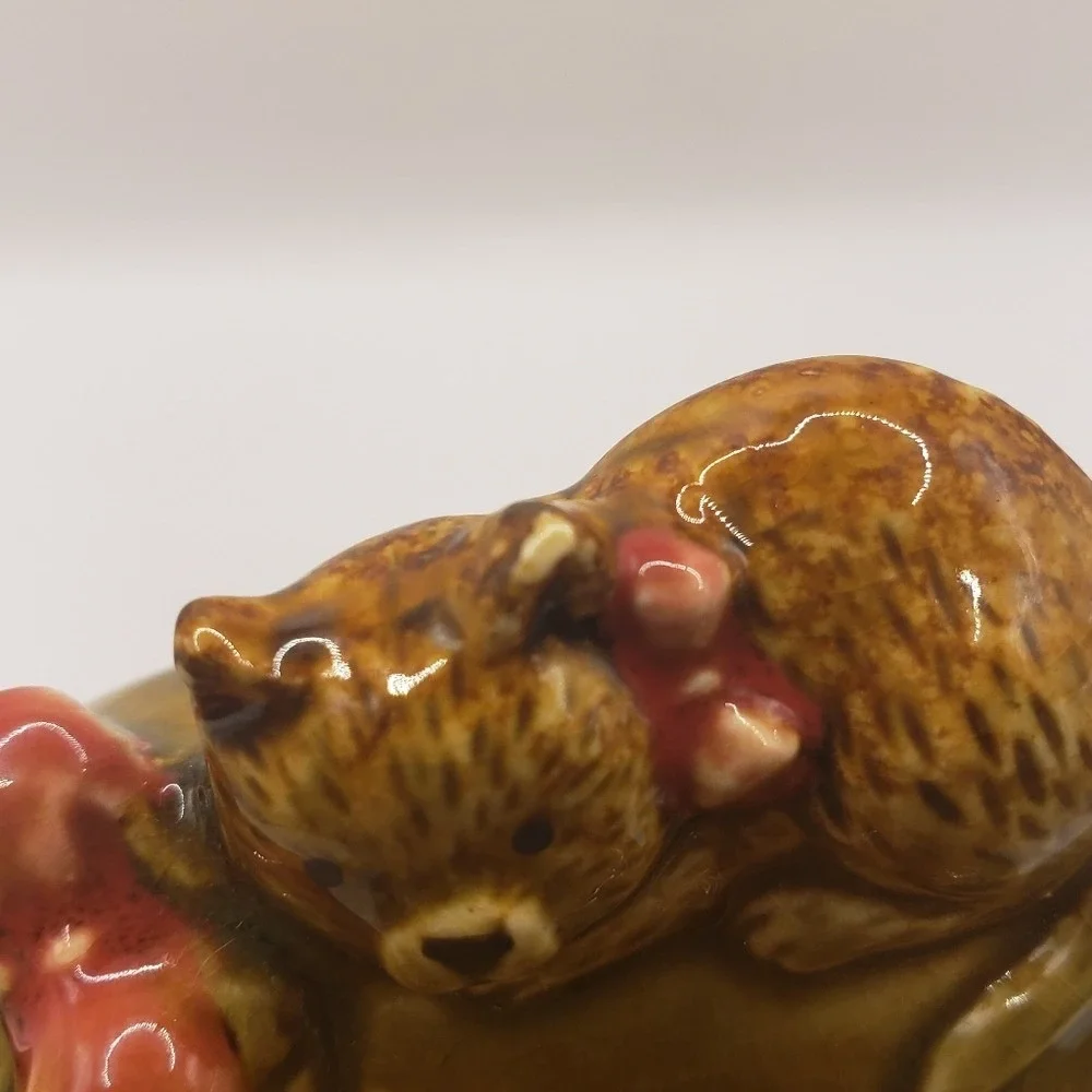 Ceramic Christmas Scene Candle‎ Holder Children Reading Cat on Chair Gifts